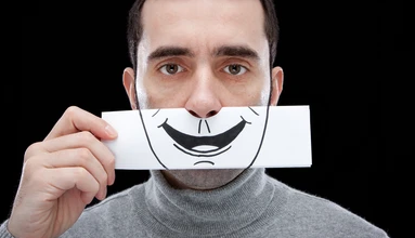 افسردگی پنهان پشت لبخند