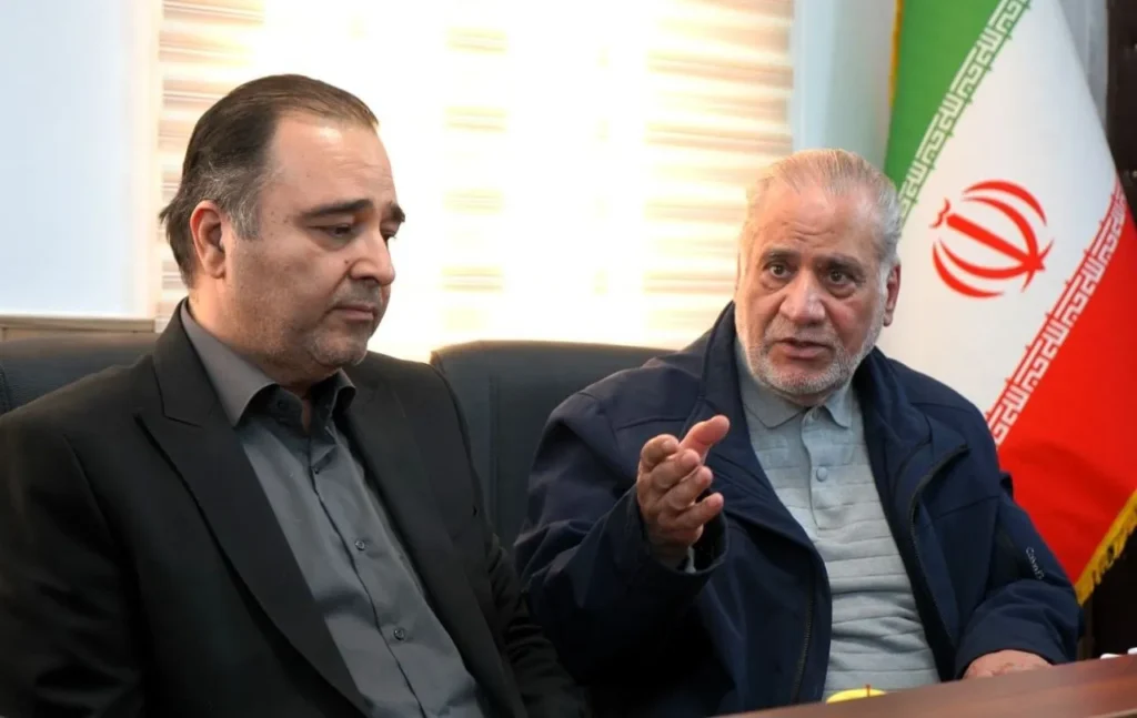 برنامه های آموزشی حرفه ای با محوریت تاب آوری اجتماعی.